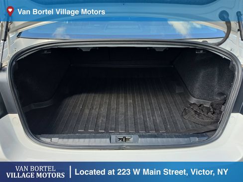 Used 2018 Subaru Legacy 3.6R Limited AWD/4WD image 30