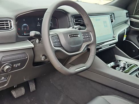New 2026 Jeep Grand Wagoneer Limited AWD/4WD image 10
