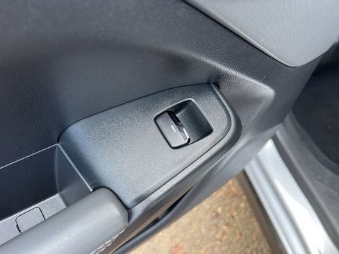 Used 2024 Subaru Crosstrek 2.0i Premium image 48