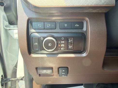 Used 2024 Ford F350 King Ranch AWD/4WD image 31