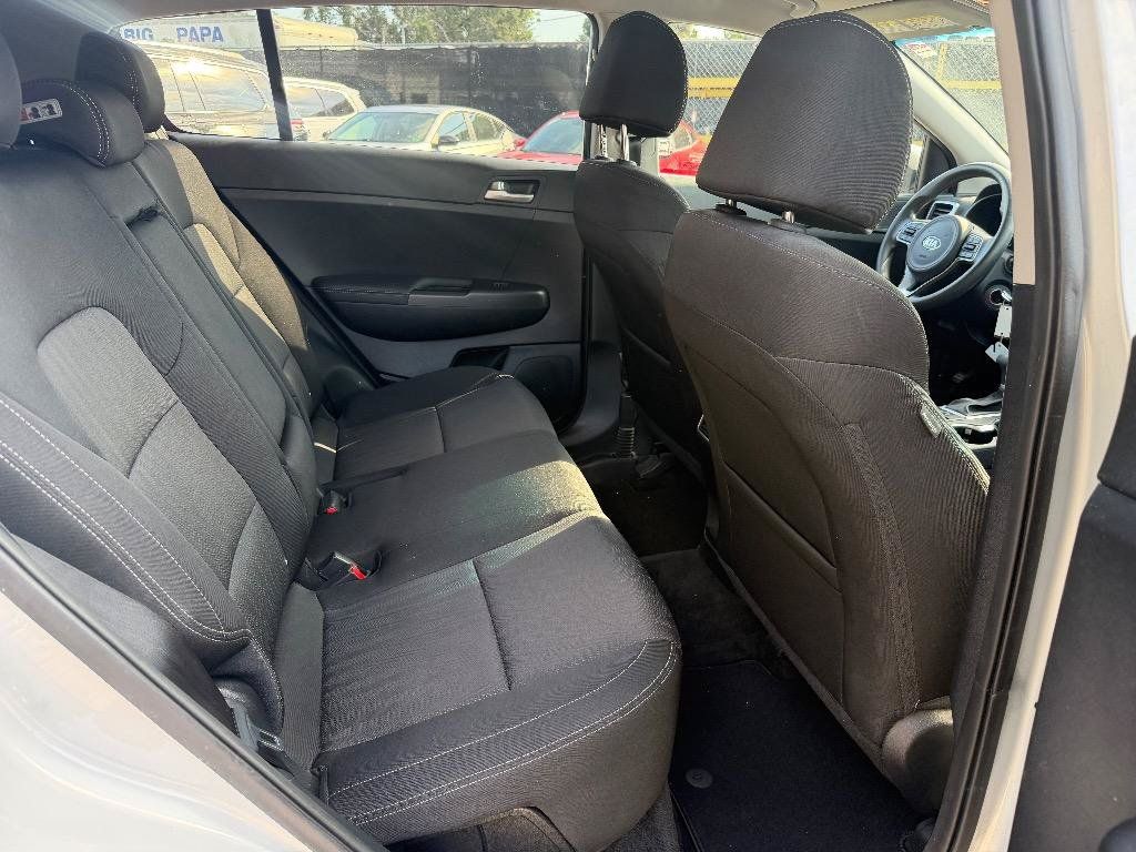Used 2019 Kia Sportage LX FWD image 14