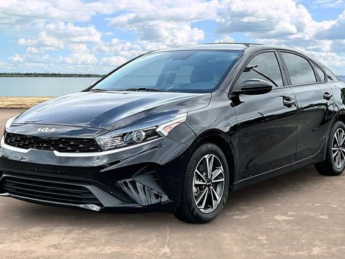Used 2024 Kia Forte LXS FWD image 1