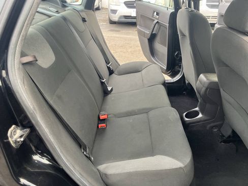 Used 2008 Ford Focus SES FWD image 28