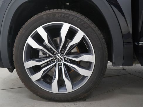 Used 2023 Volkswagen Atlas SEL Premium AWD/4WD image 32