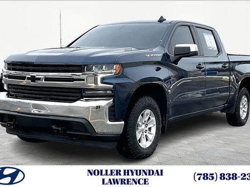 Used 2021 Chevrolet Silverado 1500 LT w/ Bed Protection Package image 1