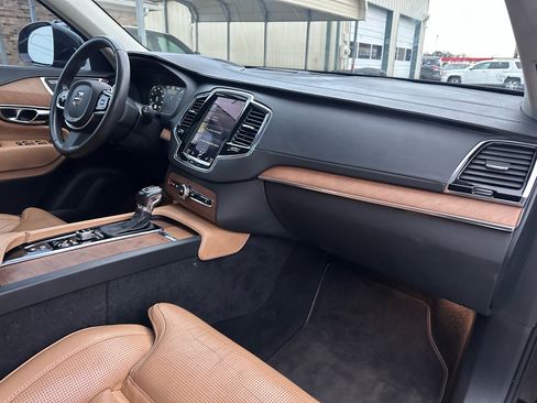 Used 2016 Volvo XC90 T6 Inscription image 19