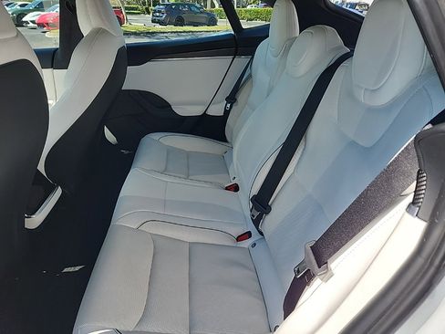 Used 2021 Tesla Model S Plaid image 19