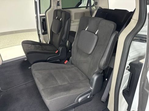 Used 2017 Dodge Grand Caravan SE w/ Power Window Group FWD image 23