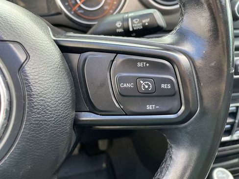 Used 2020 Jeep Wrangler Unlimited Sport S image 29