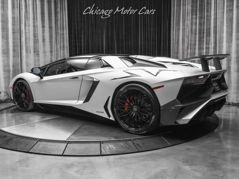 Used 2016 Lamborghini Aventador LP 750-4 Superveloce image 38