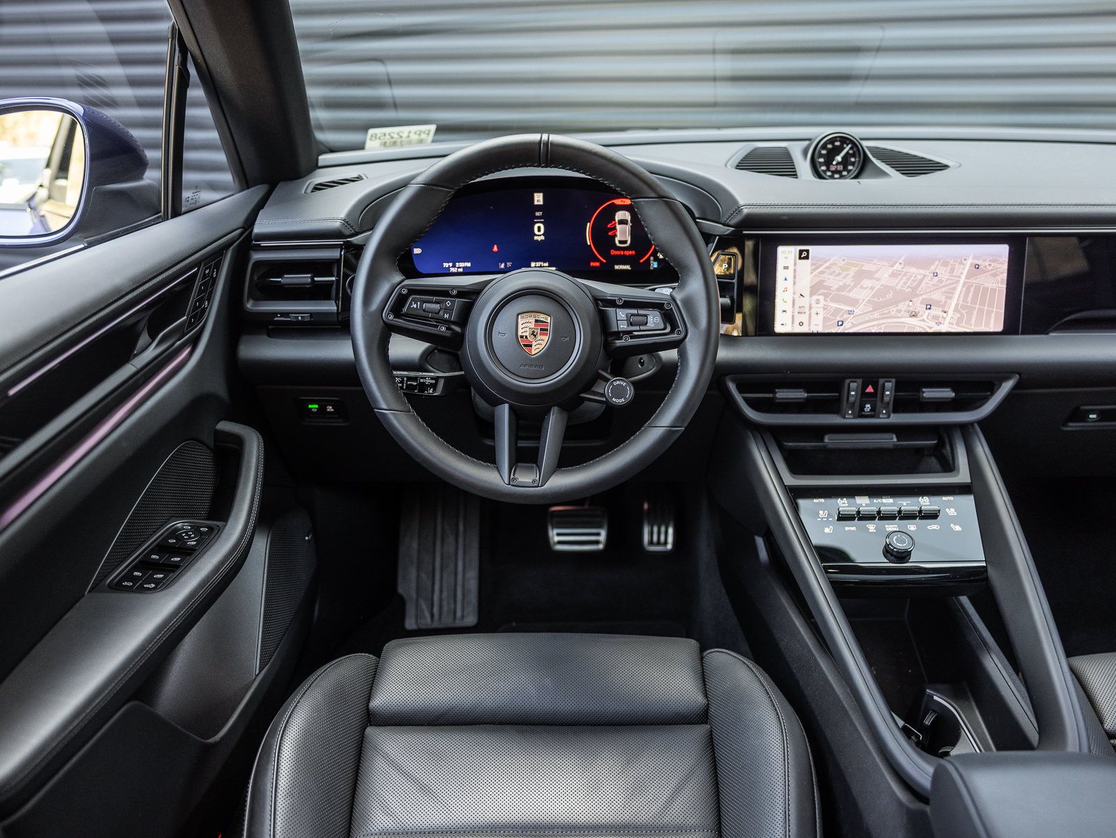 Certified 2025 Porsche Macan 4 Electric AWD/4WD image 12