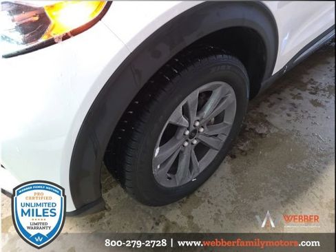 Used 2021 Ford Explorer XLT w/ Equipment Group 202A image 10