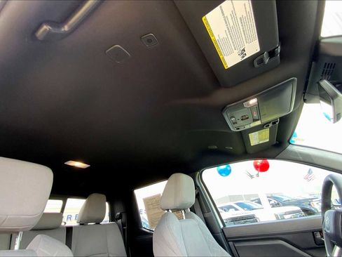 Used 2024 Toyota Tacoma SR5 image 12