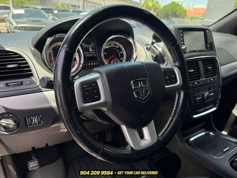 Used 2019 Dodge Grand Caravan GT FWD image 11