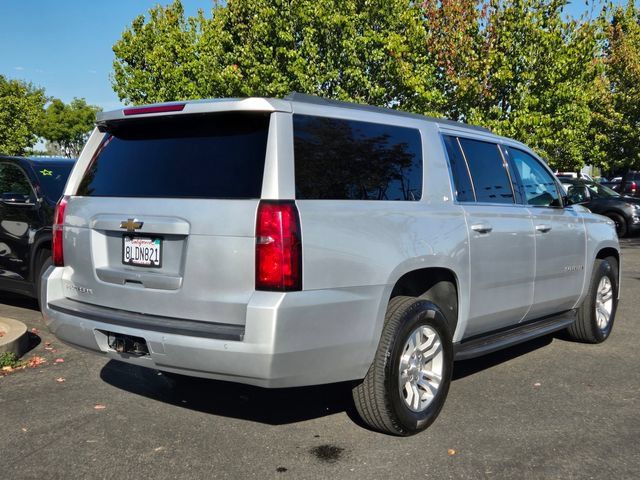Used 2018 Chevrolet Suburban LT AWD/4WD image 4