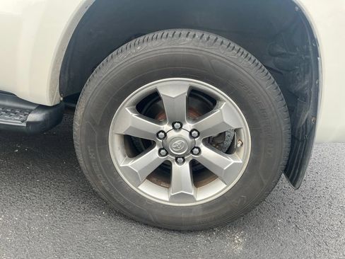 Used 2008 Toyota 4Runner Limited AWD/4WD image 10