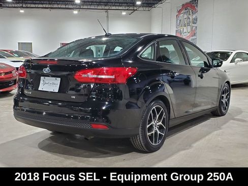 Used 2018 Ford Focus SEL FWD image 10