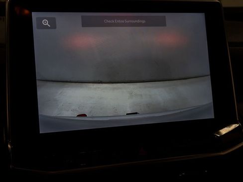 Certified 2025 Jeep Compass Trailhawk w/ Sun & Sound Group AWD/4WD image 19