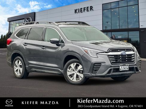 Used 2024 Subaru Ascent Premium w/ Convenience Package image 1