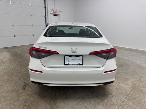 Used 2023 Honda Civic EX image 6