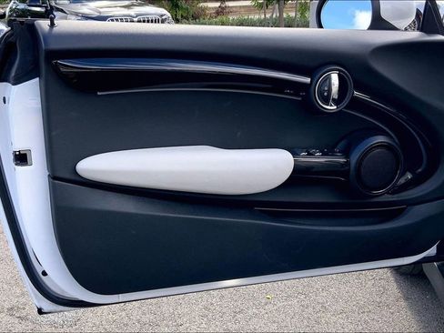 Certified 2023 MINI Cooper S w/ Signature Upholstery Package image 24