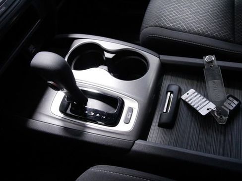 Used 2017 Honda Ridgeline Sport image 28