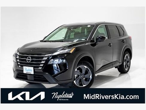 Used 2025 Nissan Rogue SV FWD image 1