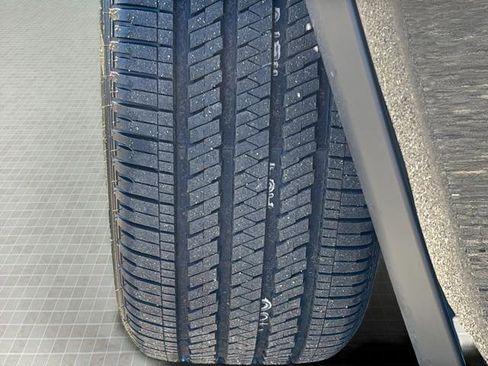 New 2025 Jeep Grand Cherokee Limited image 11