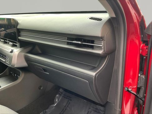 Certified 2025 Hyundai Kona SEL AWD/4WD image 26