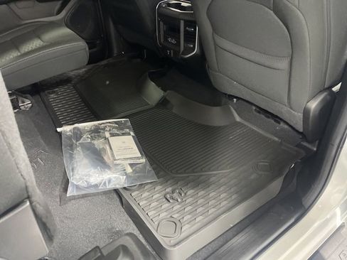 New 2026 RAM 1500 4x4 Crew Cab image 28