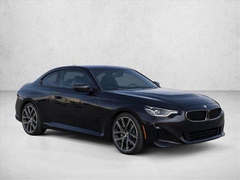 Used 2024 BMW 230i Coupe w/ Premium Package RWD image 3