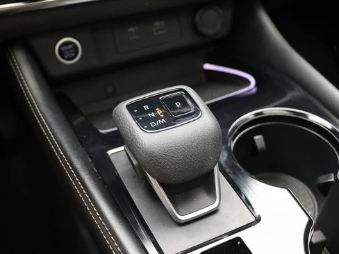 Used 2021 Nissan Rogue Platinum image 25