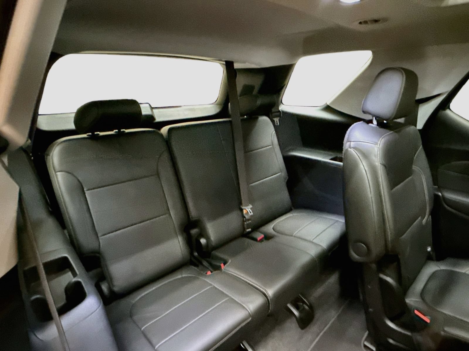 Used 2020 Chevrolet Traverse RS AWD/4WD image 32