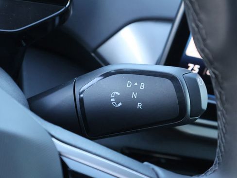 New 2026 Volkswagen ID.4 Pro S image 32