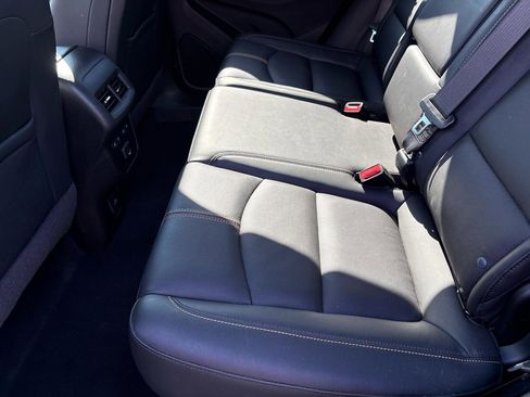 Used 2022 Chevrolet Equinox Premier image 22