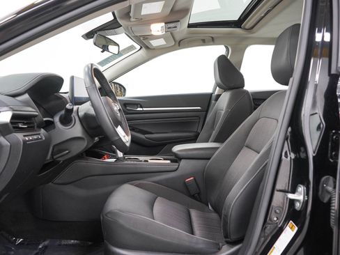 Used 2023 Nissan Altima 2.5 SV w/ SV Premium Package AWD/4WD image 21