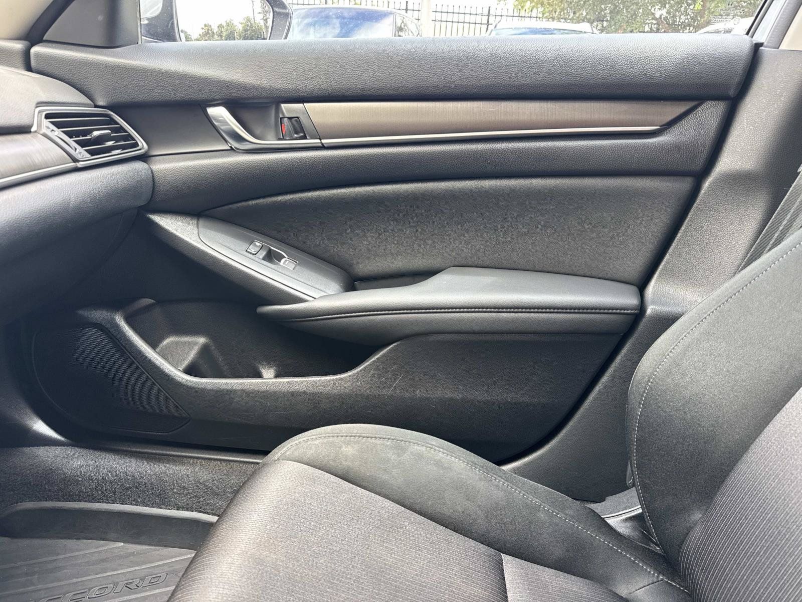 Used 2019 Honda Accord LX image 21