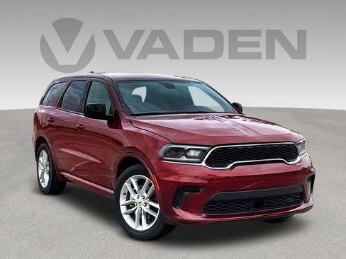 Used 2023 Dodge Durango GT image 1