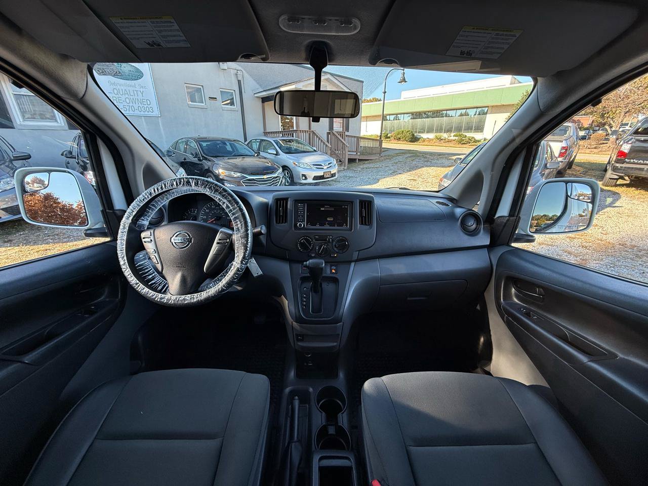 Used 2020 Nissan NV200 SV w/ Sliding Glass Door Package FWD image 19