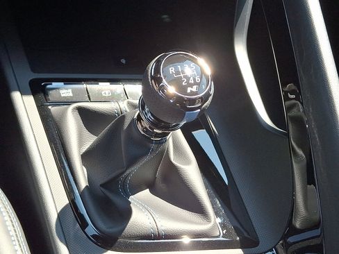 New 2025 Hyundai Elantra N image 17