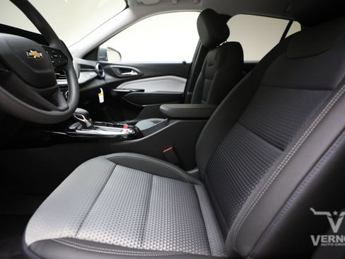 New 2026 Chevrolet Trax LT FWD image 10