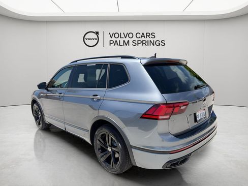 Used 2023 Volkswagen Tiguan SE R-Line FWD image 4