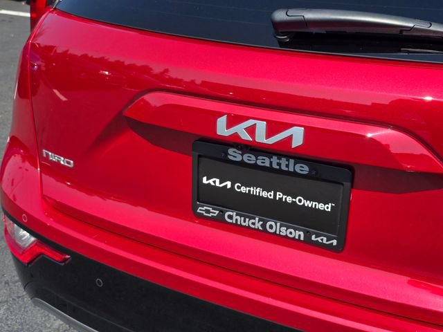 Certified 2025 Kia Niro Wind w/ Wind Preserve Package FWD image 17