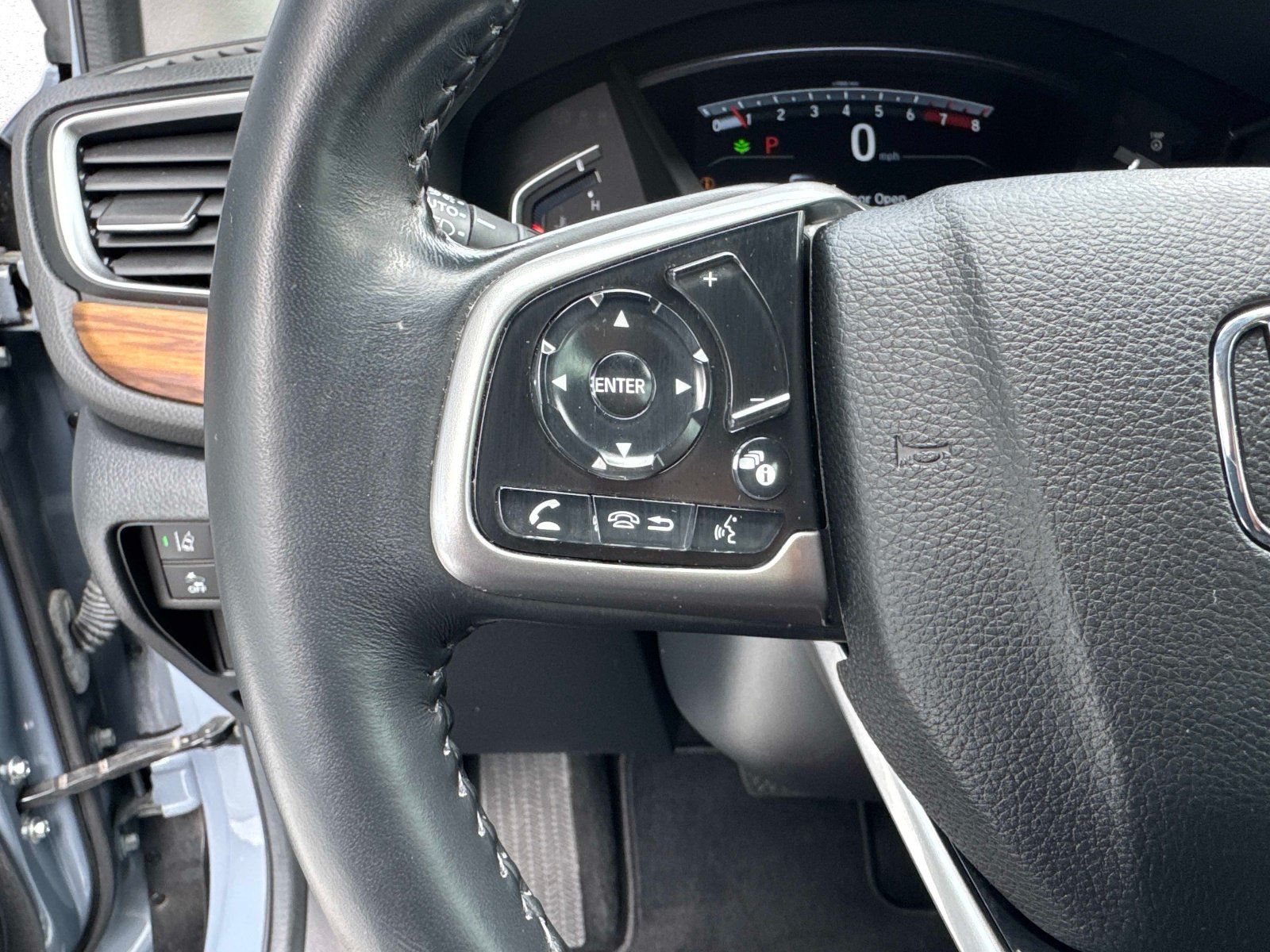 Used 2022 Honda CR-V Touring image 32