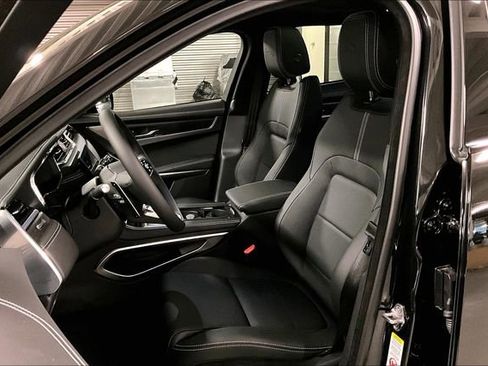 New 2026 Jaguar F-PACE R-Dynamic S image 8