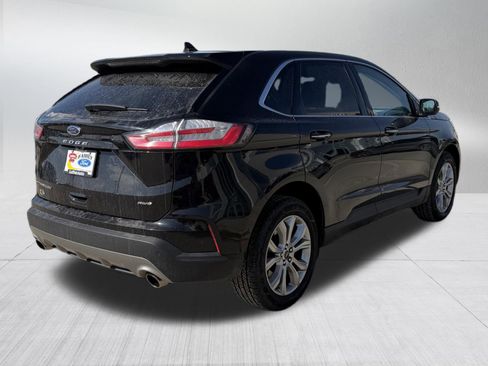 Certified 2024 Ford Edge Titanium image 7