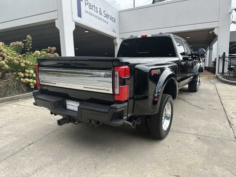 Used 2025 Ford F450 Platinum w/ Platinum Plus Package image 12