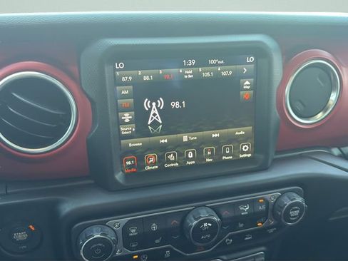 Used 2022 Jeep Gladiator Rubicon w/ Cold Weather Group AWD/4WD image 24