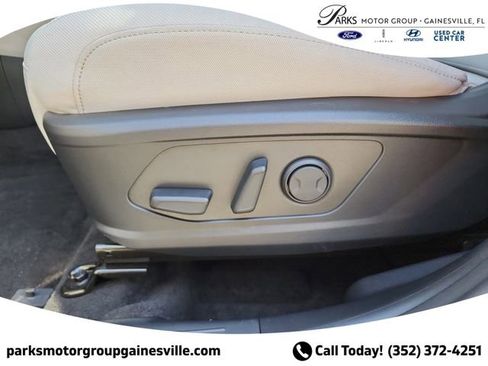 New 2025 Hyundai Tucson SEL FWD image 18