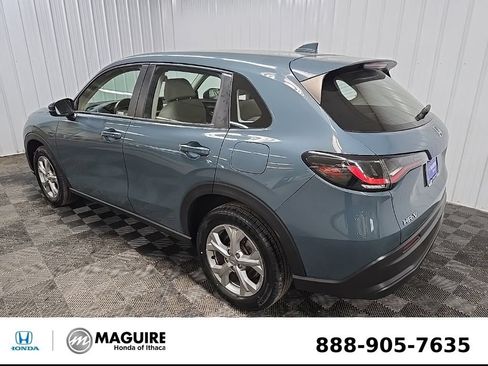 Used 2023 Honda HR-V LX image 9
